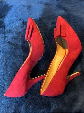 Apt. 9 Fuchsia Suede Pointed-Toe Pumps with Bow